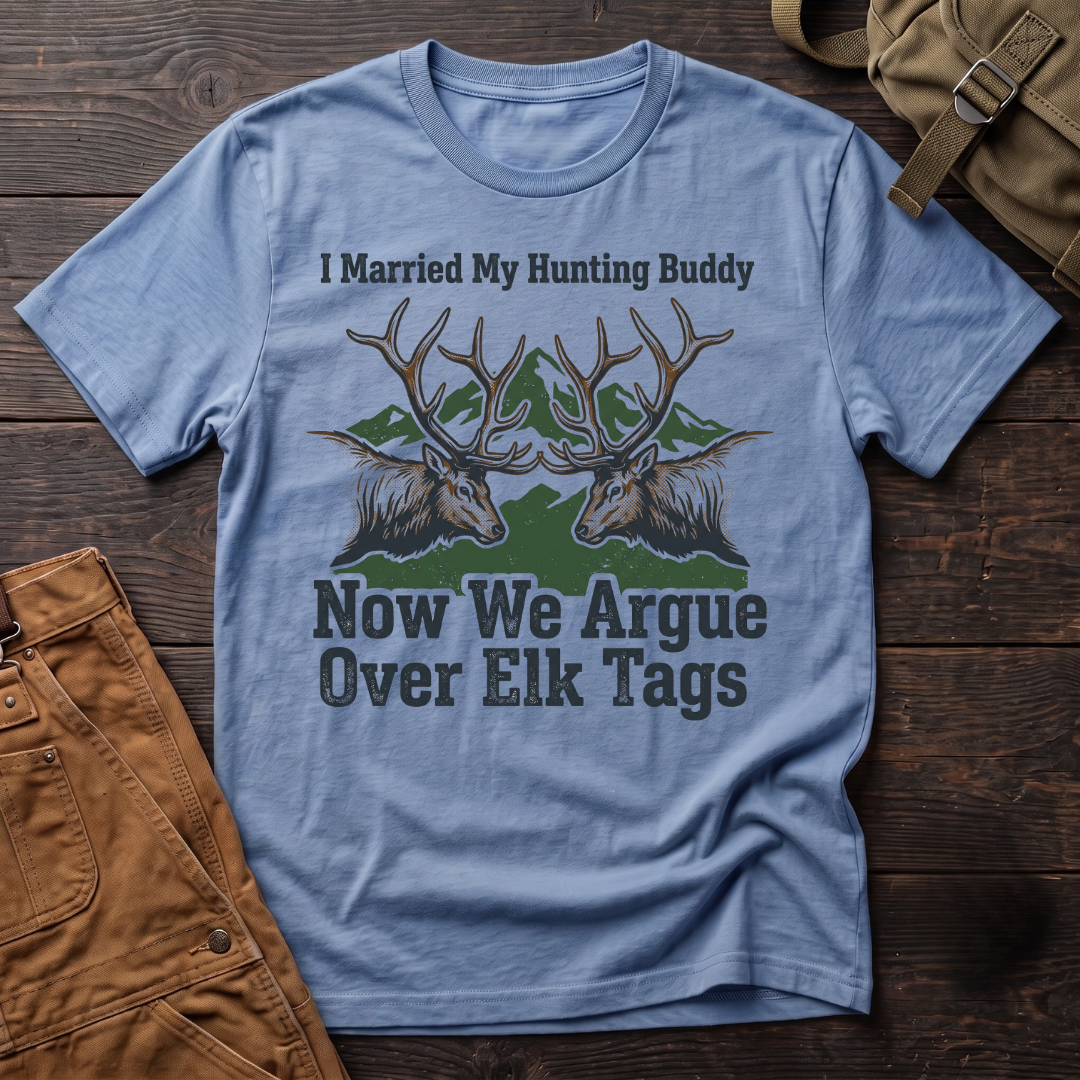 I married my hunting body T-shirt