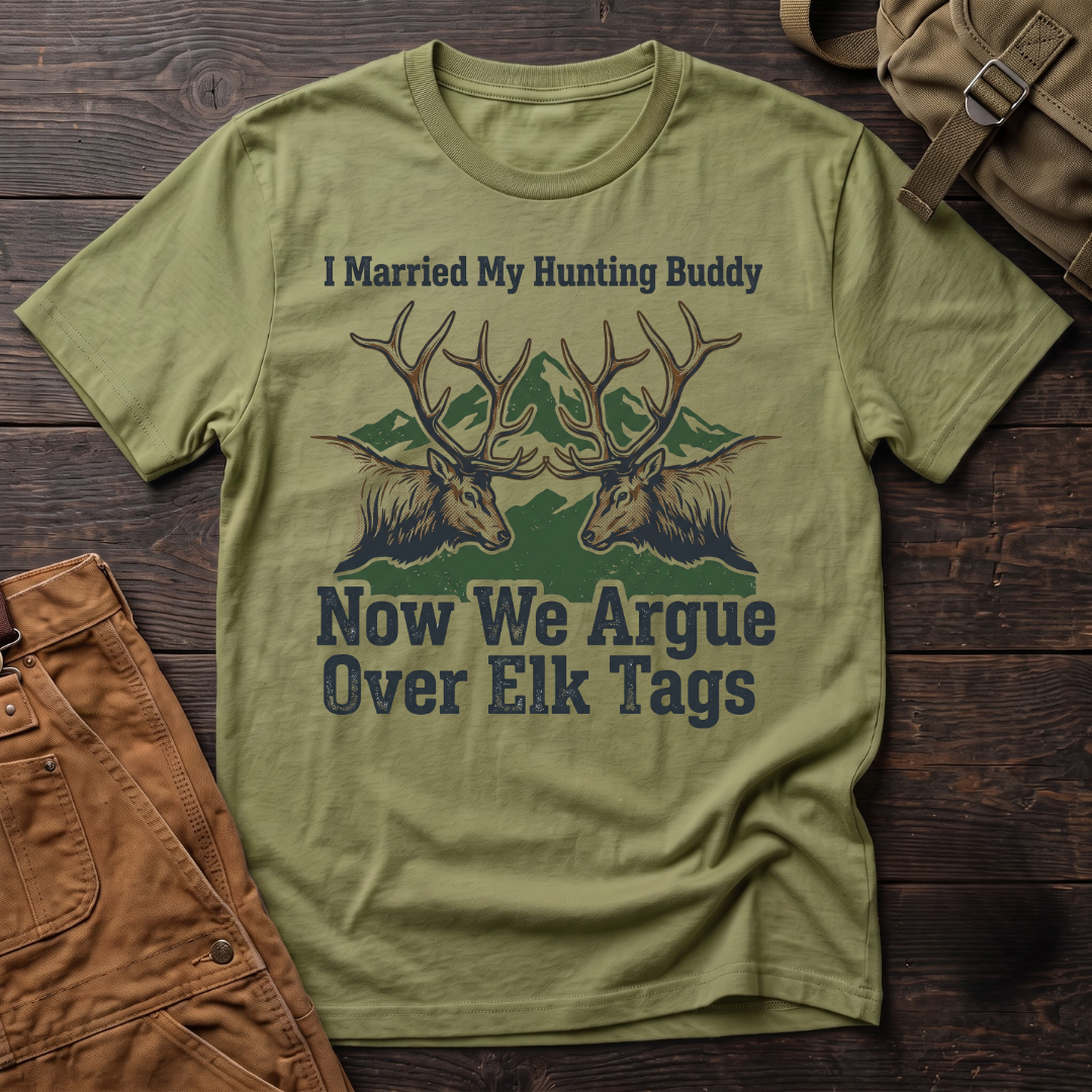 I married my hunting body T-shirt